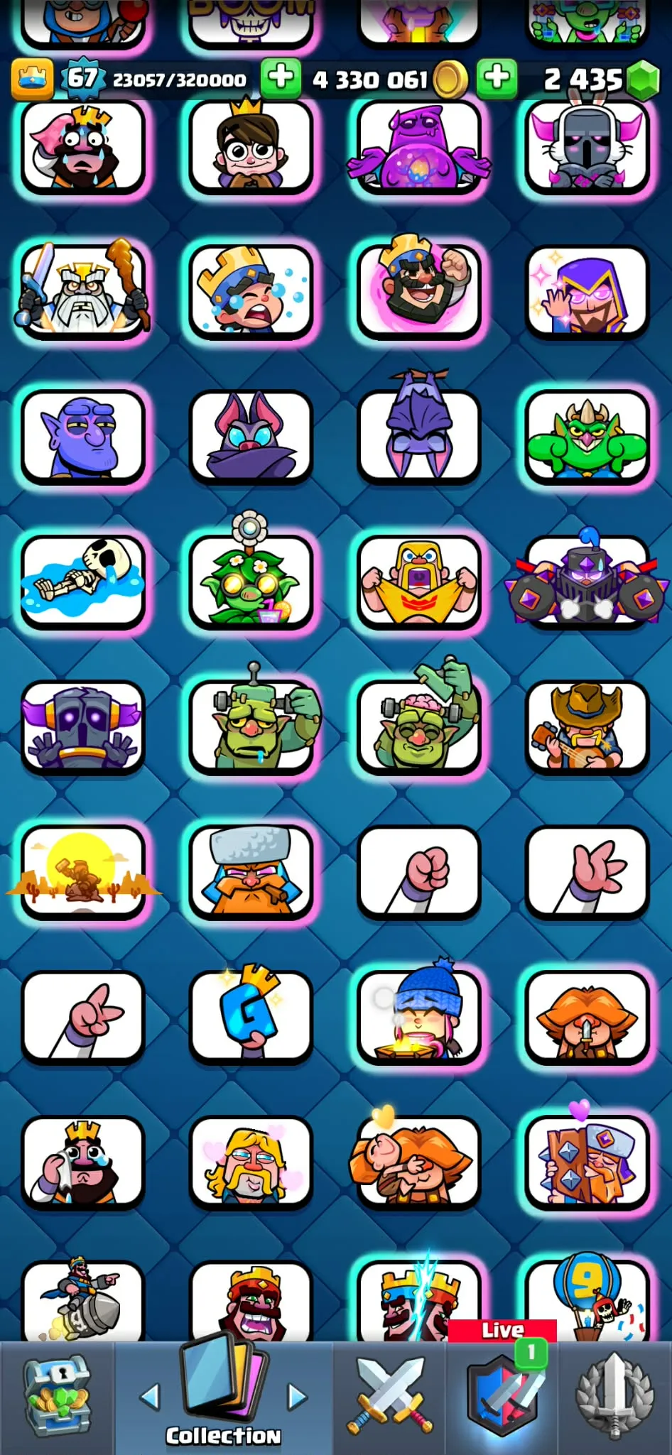 Rare 8 year badge➤➤Kt-15➤➤22 Demanding Evos➤➤Princess kissing➤➤Barb Statue➤➤All Cards Unlocked➤➤180 emotes➤➤Tower skins