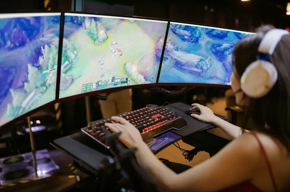 Mindset Shifts That Help You Survive 1v9 Scenarios