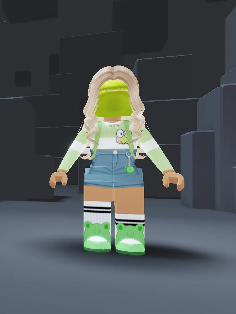 RBL3590 //Account with Levels | Donated Women's Account | Total 1,700R$